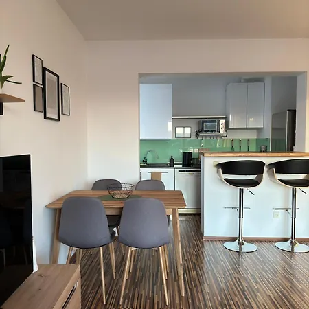 Holiday Home Apartment Znojmo Exterior photo