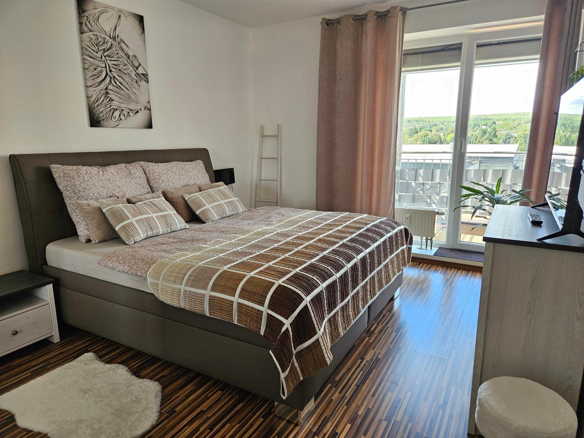 Holiday Home Apartment Znojmo Apartmán *